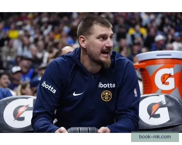 约基奇连续两季场均三双成就历史首位中锋引领NBA新篇章